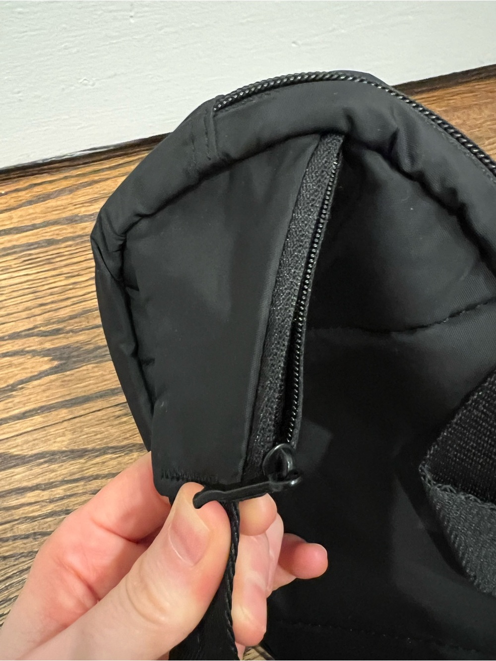 NWT! Adidas Originals Sport 2.0 Waist Pack w logo on side - Picture 4 of 6